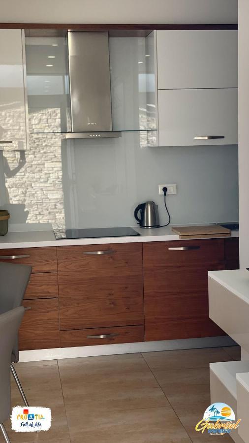 Gabrijel Apartments Makarska 1 Esterno foto